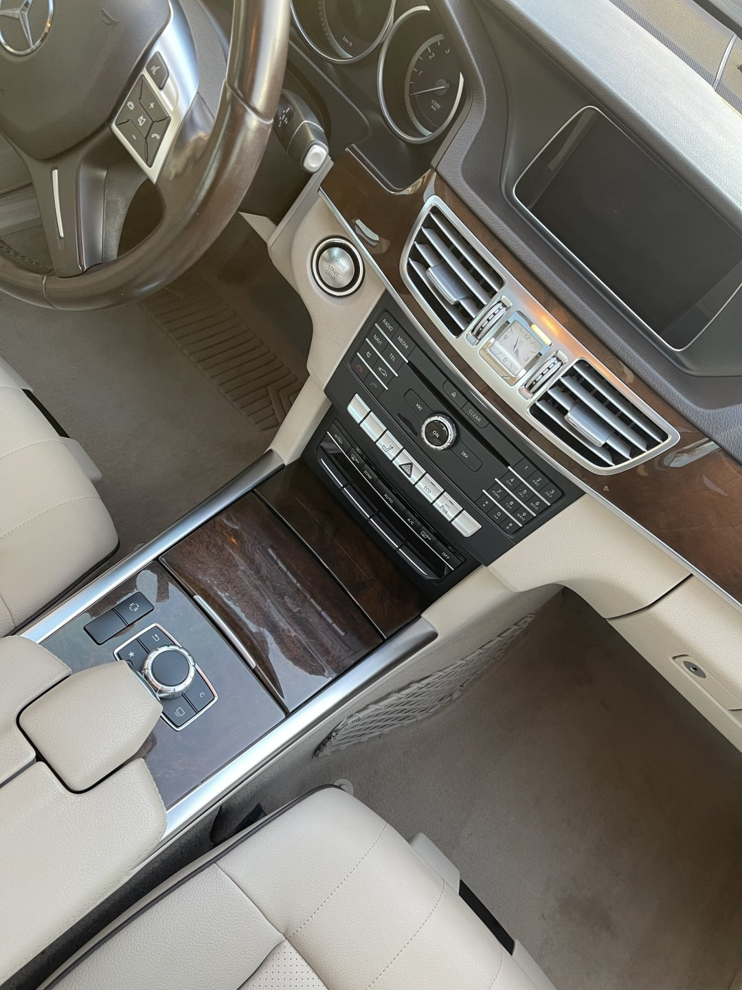 Mercedes-Benz E-Class 2016 thumb 7