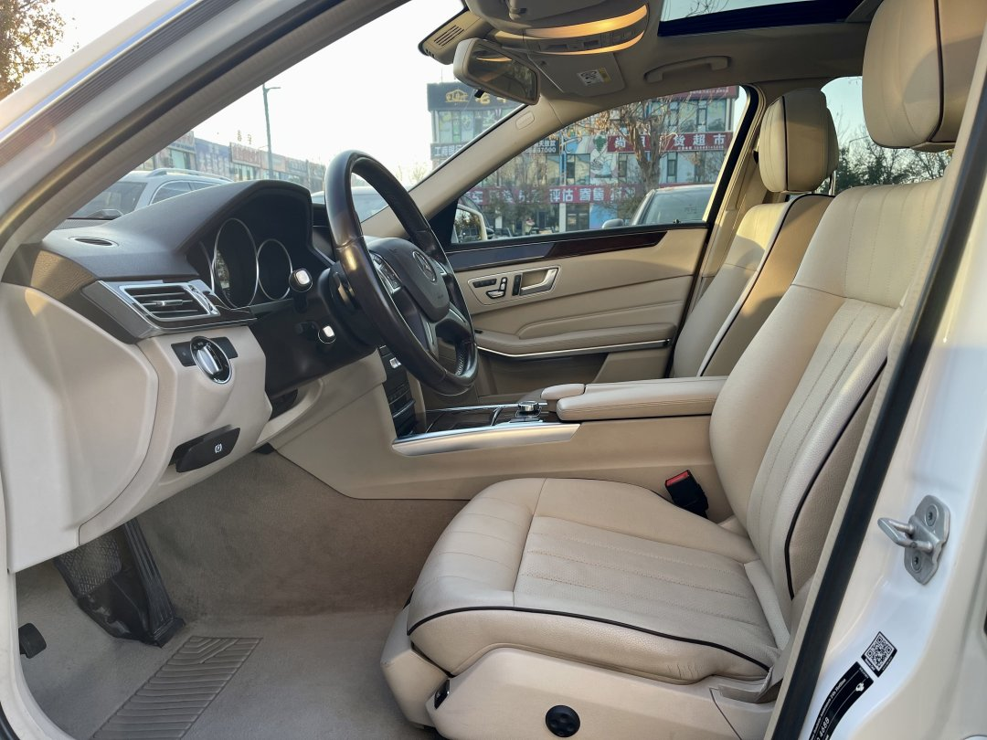 Mercedes-Benz E-Class 2016 thumb 10