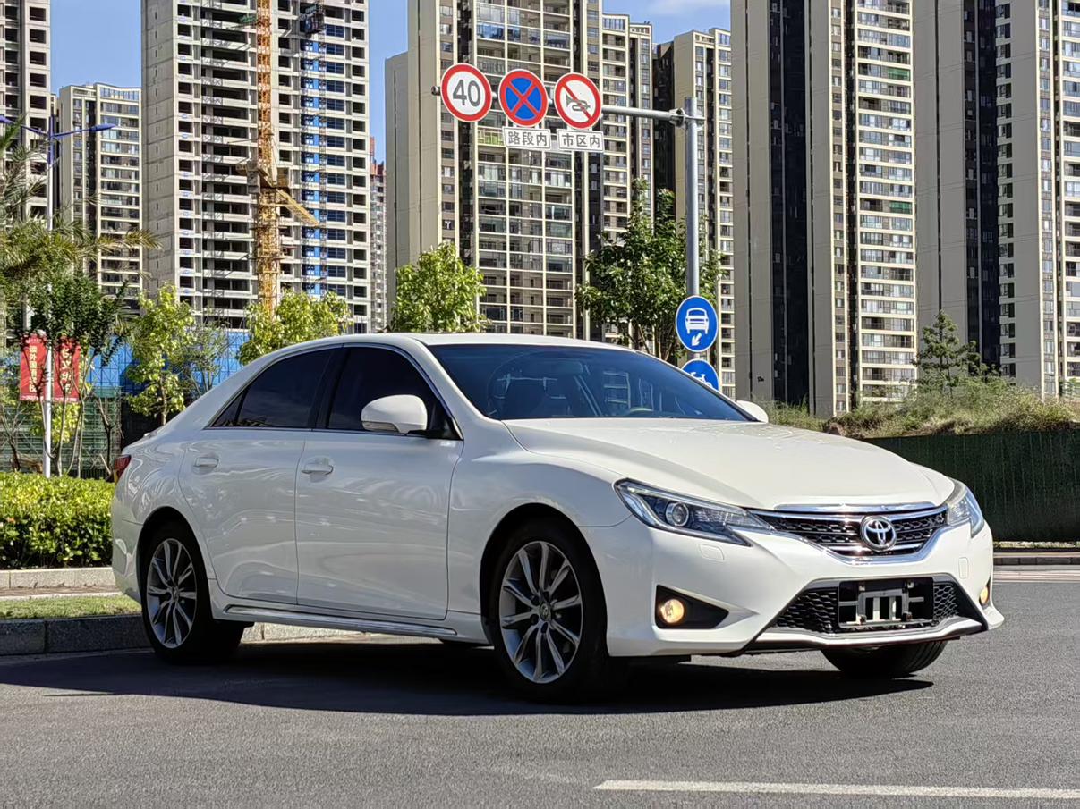 Toyota Reiz 2016 thumb 10