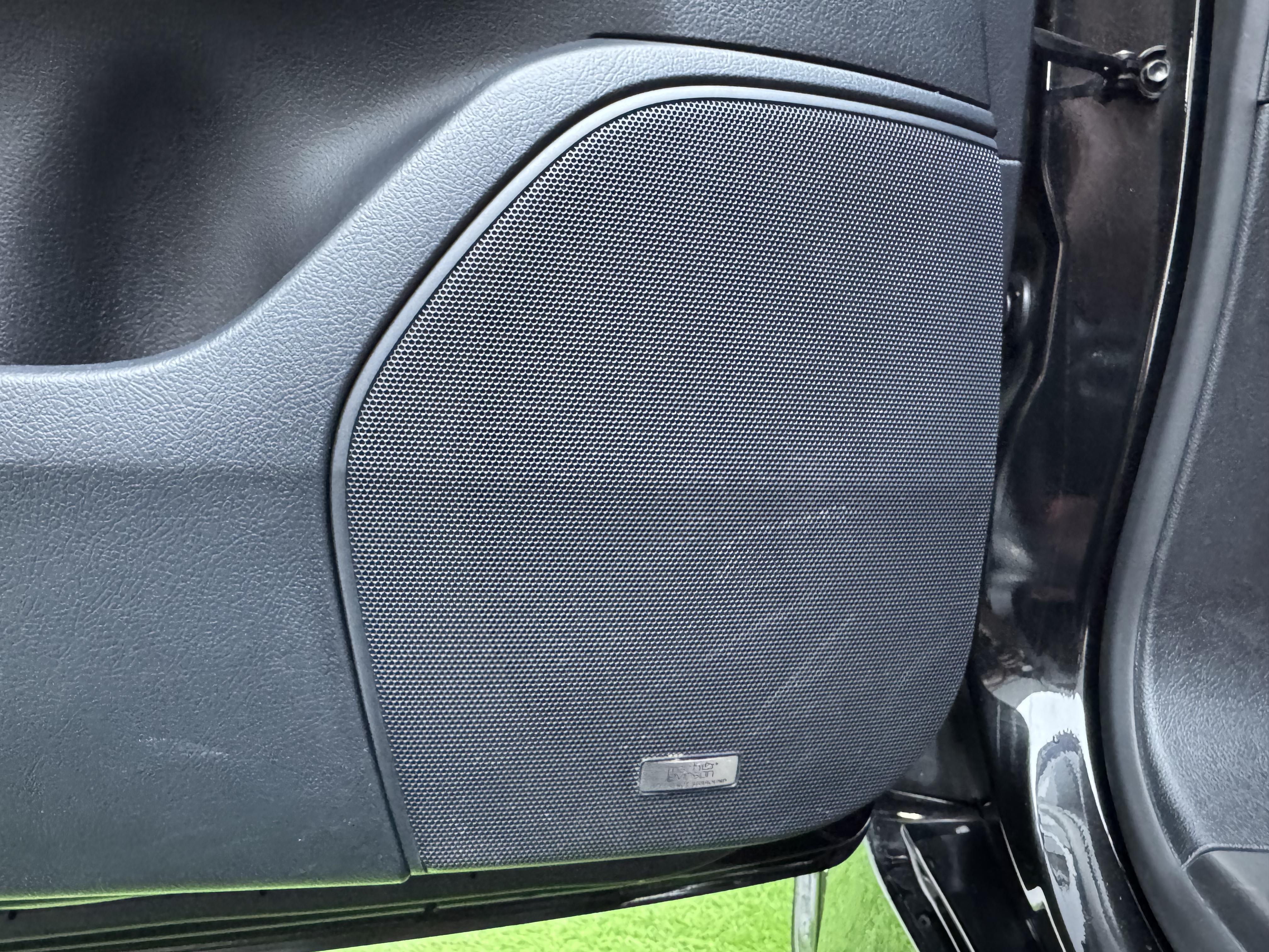 Lexus LX 2020 thumb 12