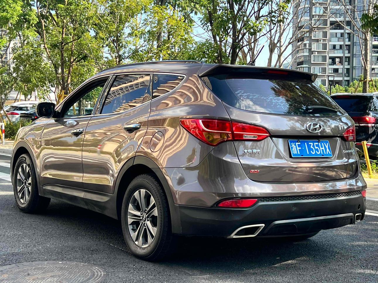 Hyundai Santa Fe 2015 thumb 3