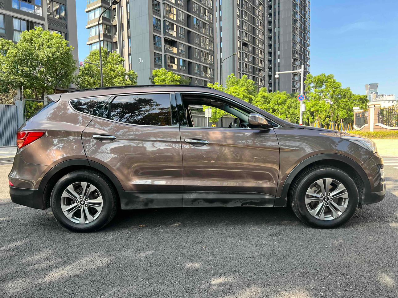 Hyundai Santa Fe 2015 thumb 6