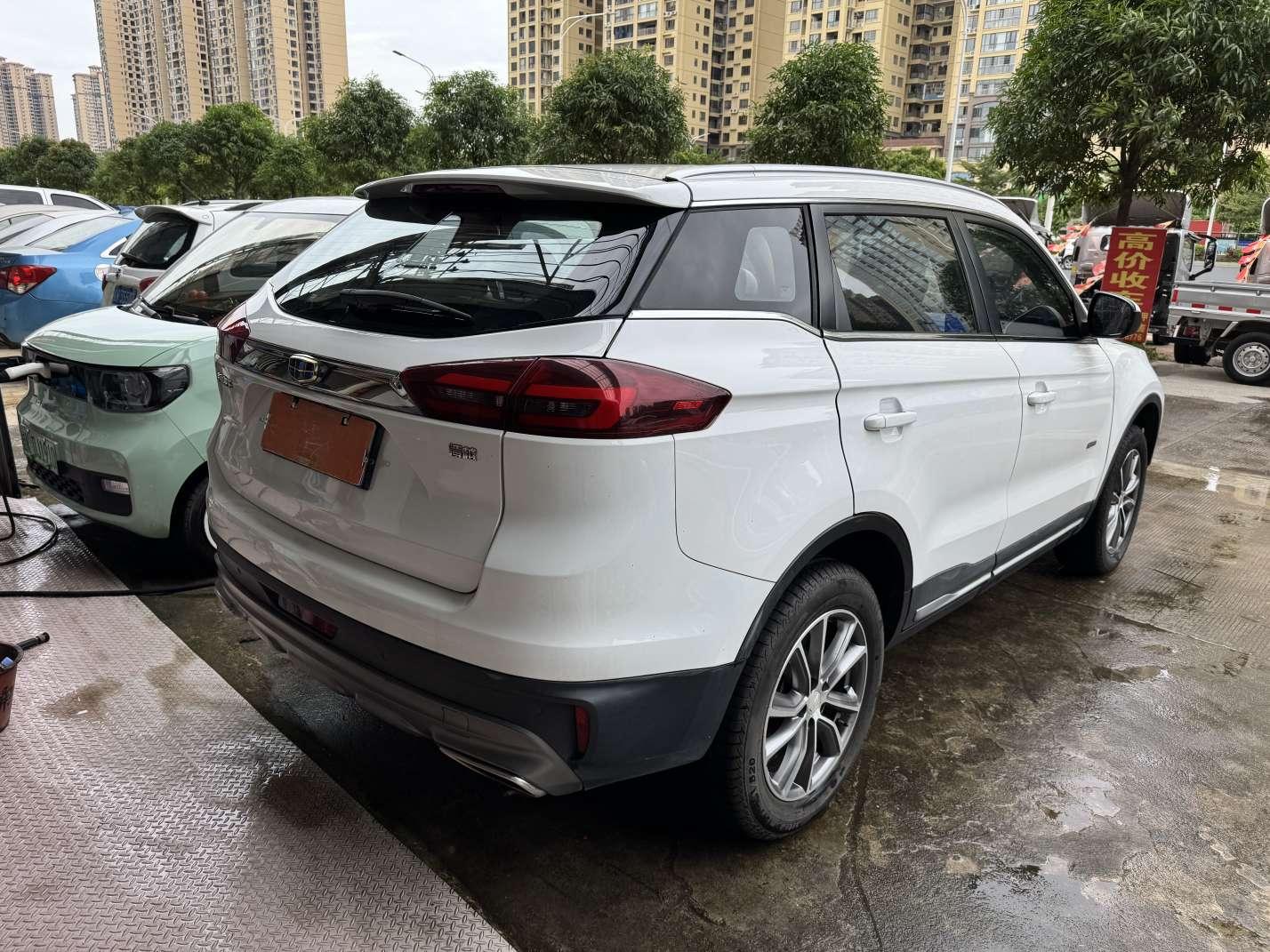 Geely Boyue 2018 thumb 4