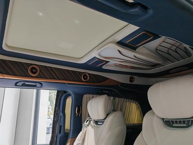 Mercedes-Benz V-Класс 2022 thumb 5
