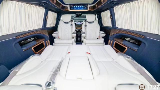 Mercedes-Benz V-Класс 2022 thumb 6