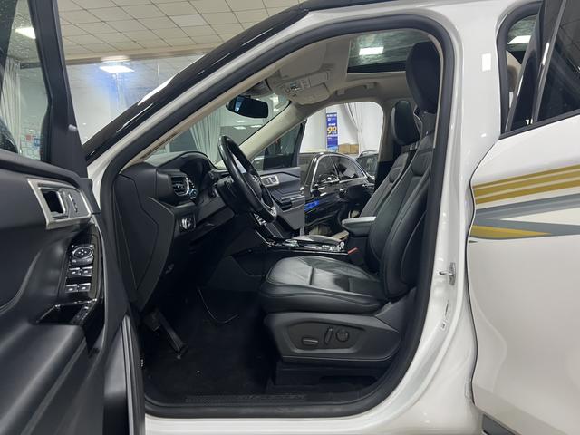 Ford Explorer 2020 thumb 4