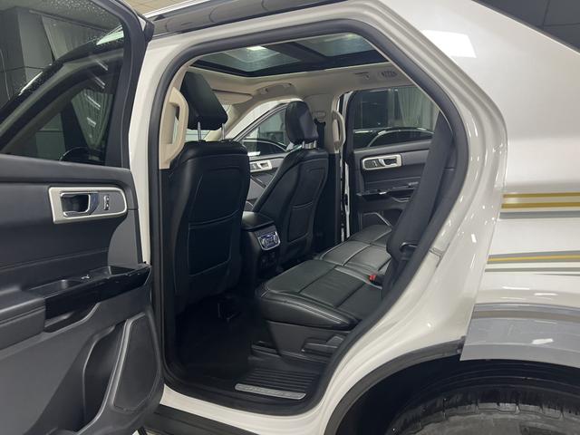 Ford Explorer 2020 thumb 5