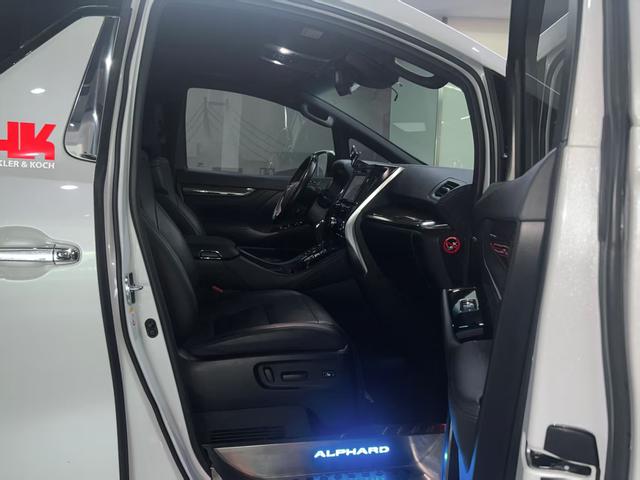 Toyota Alphard 2019 thumb 4