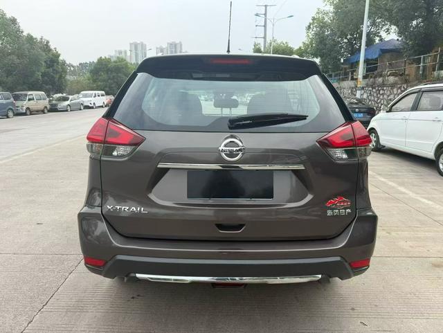 Nissan X-Trail 2021 thumb 2