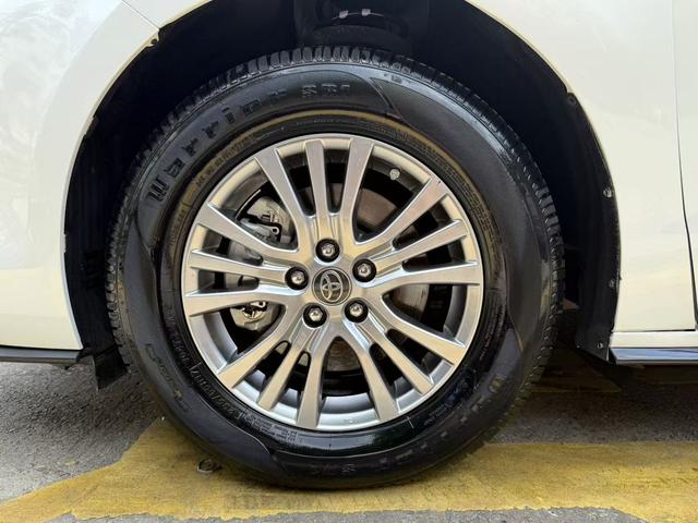 Toyota Sienna 2021 thumb 10