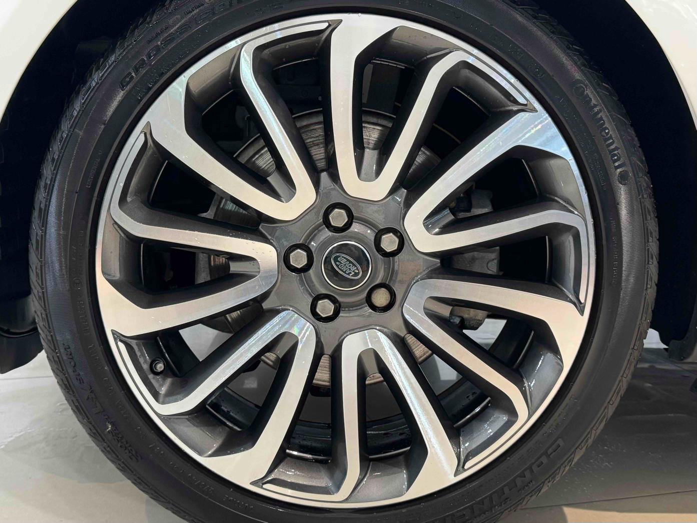 Land Rover Range Rover 2017 thumb 11