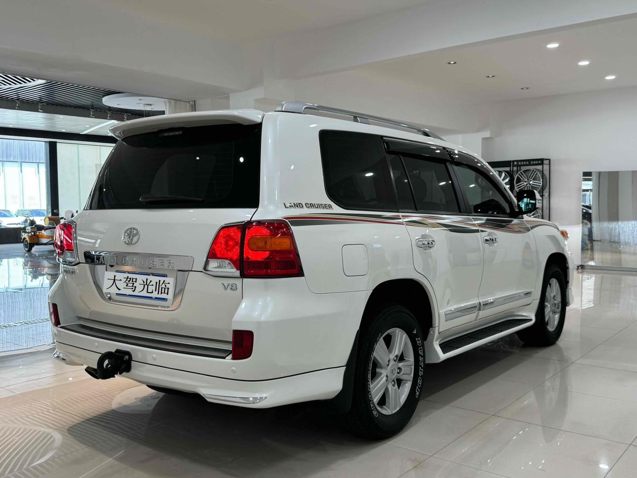 Toyota Land Cruiser 2017 thumb 4