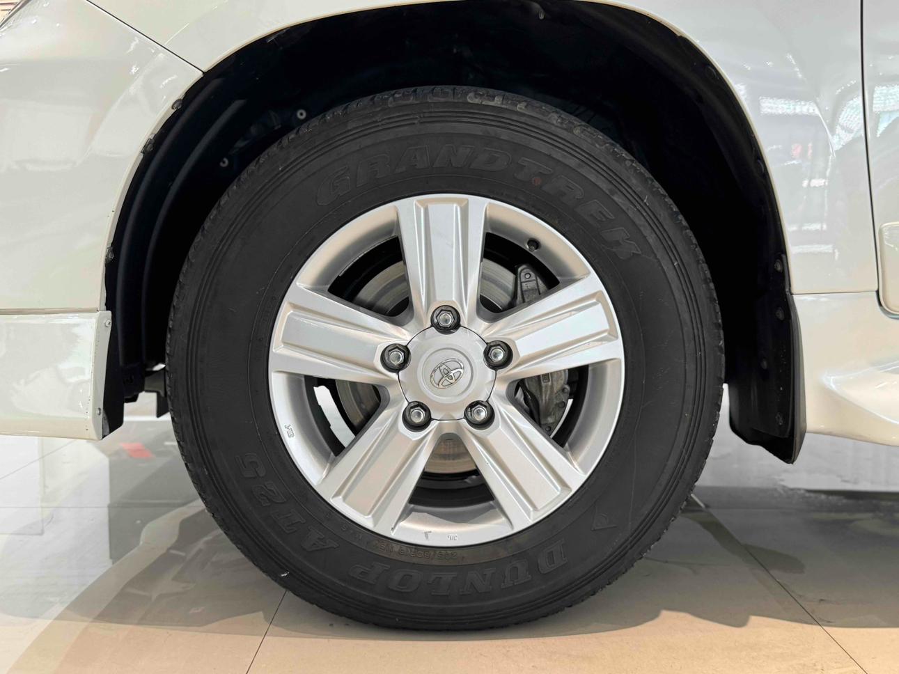 Toyota Land Cruiser 2017 thumb 8