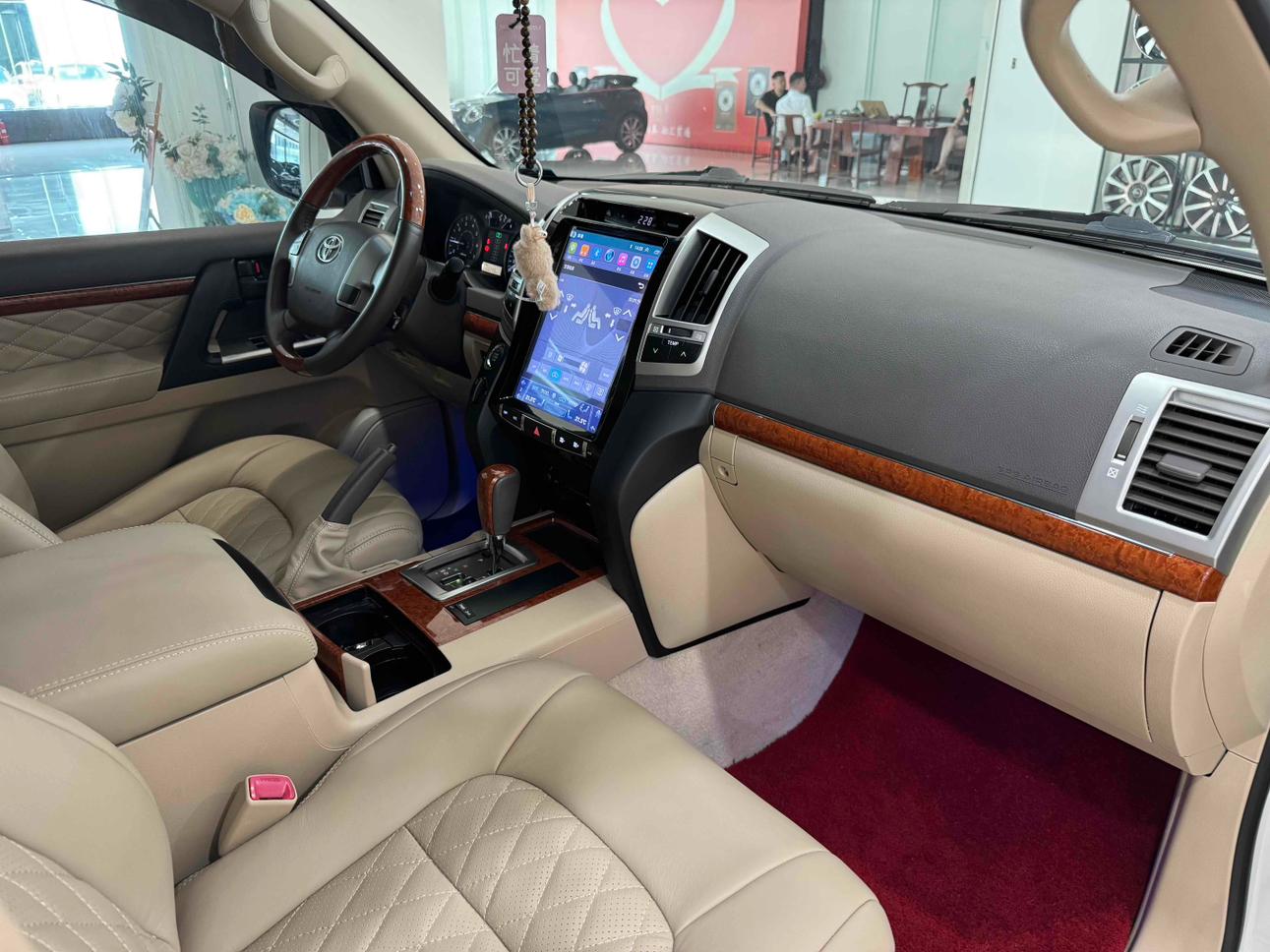 Toyota Land Cruiser 2017 thumb 12