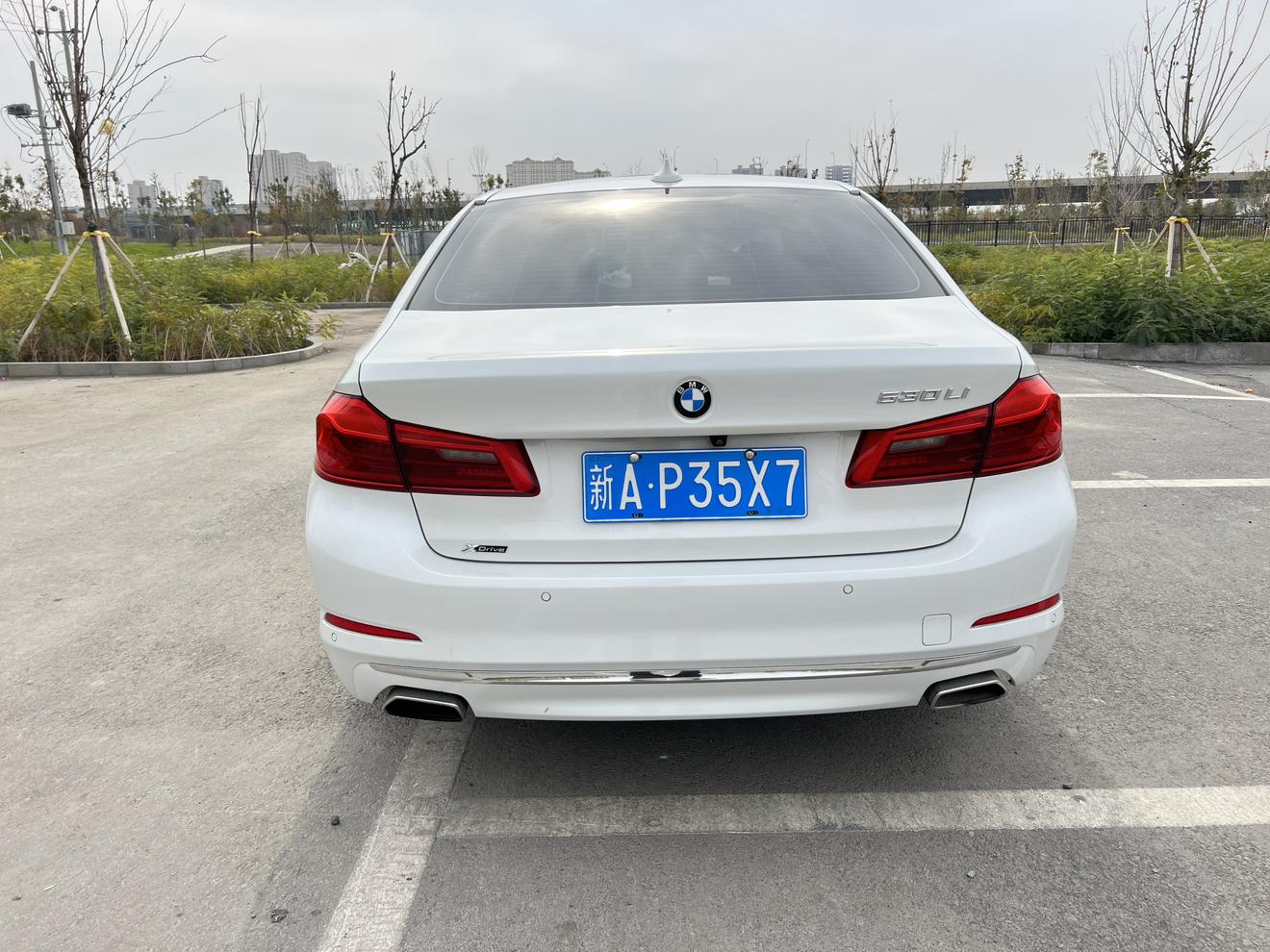 BMW 5 серии 2018 thumb 3