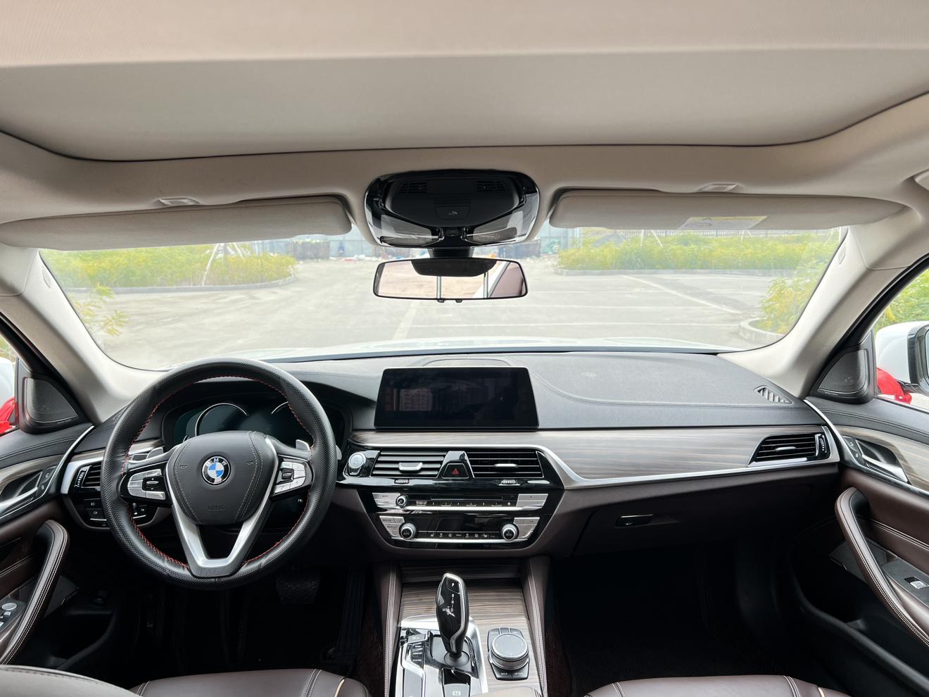 BMW 5 серии 2018 thumb 5