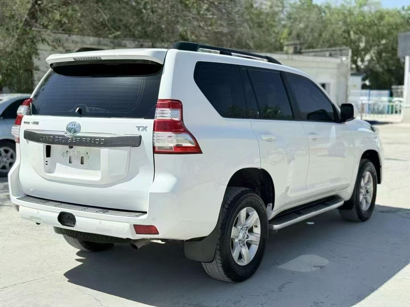 Toyota Land Cruiser Prado 2015 thumb 4