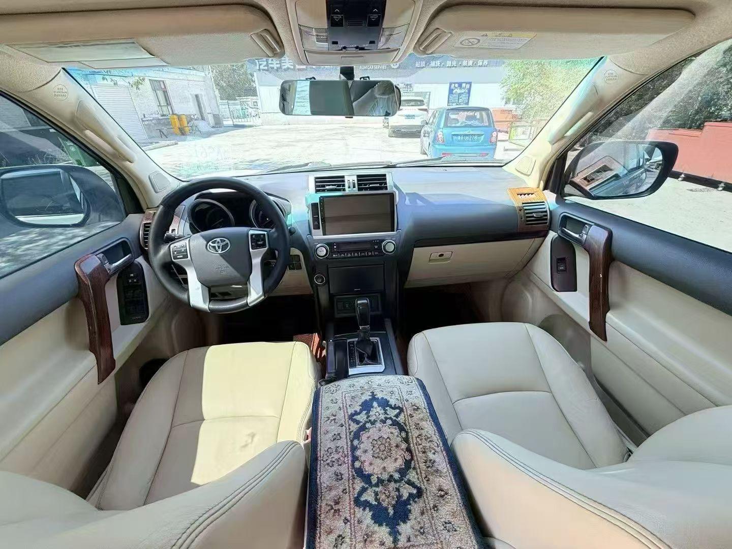 Toyota Land Cruiser Prado 2015 thumb 5