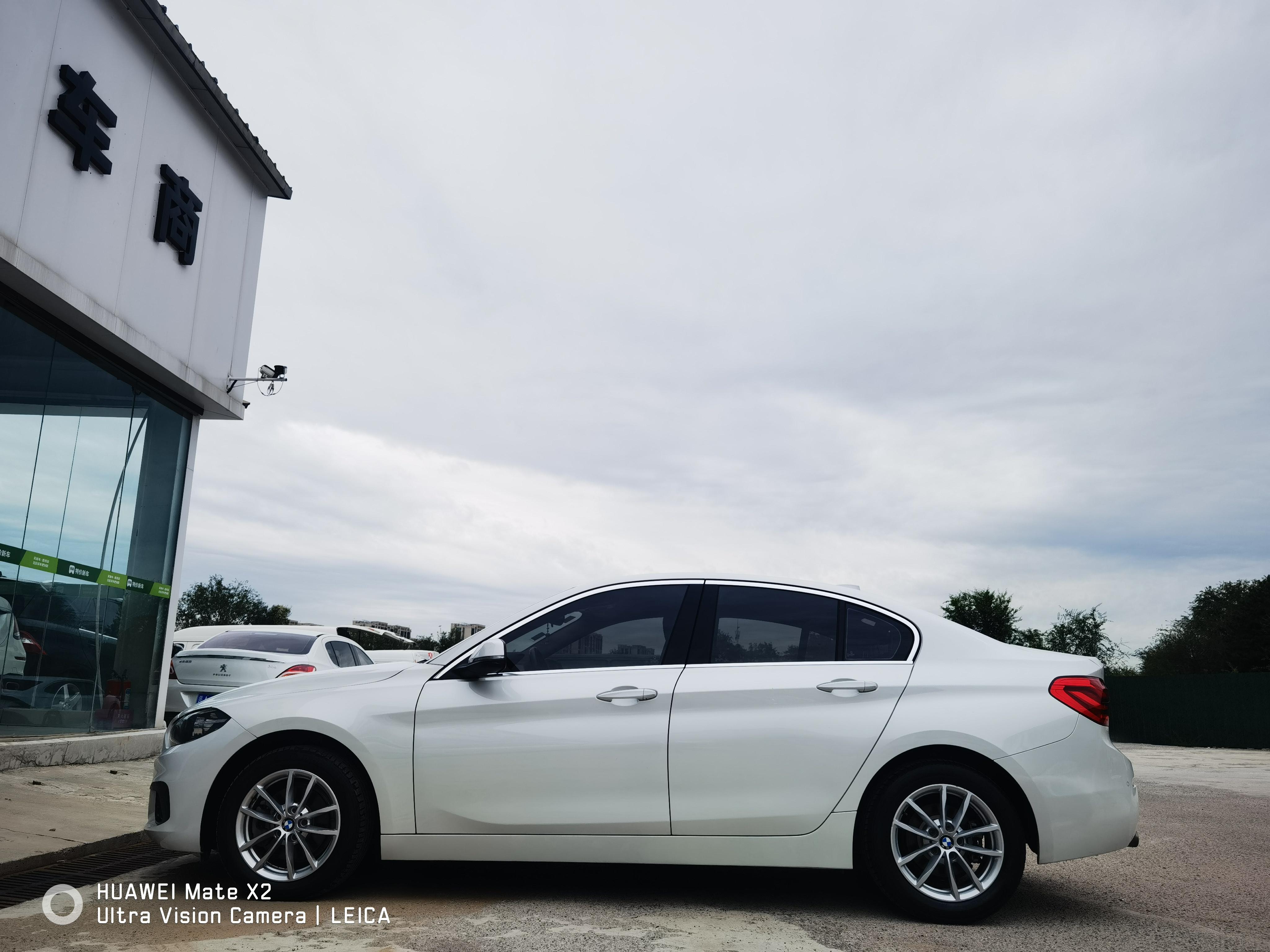 BMW 1 серии 2018 thumb 2