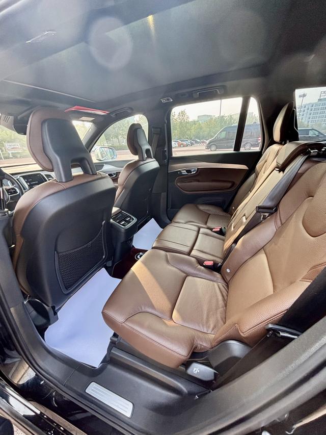 Volvo XC90 2021 thumb 8