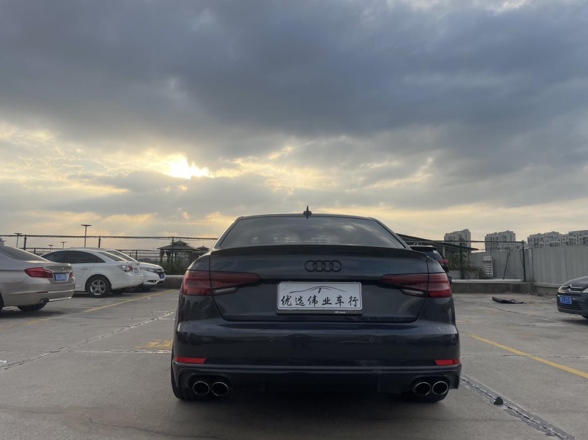 Audi S4 2019 thumb 3