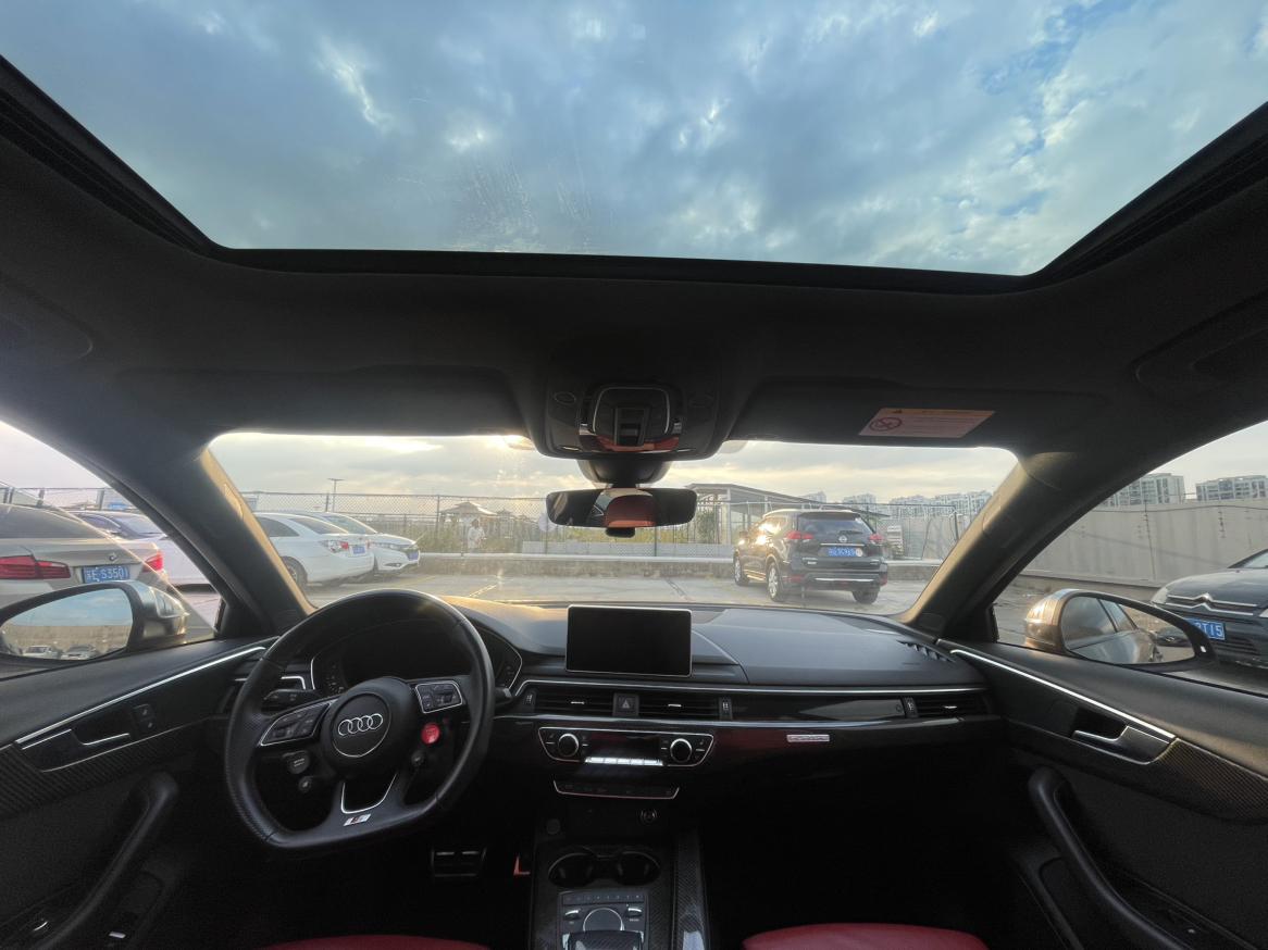Audi S4 2019 thumb 9