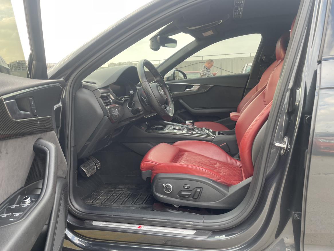 Audi S4 2019 thumb 10