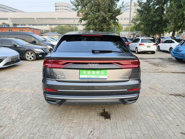 Audi Q8 2019 thumb 2