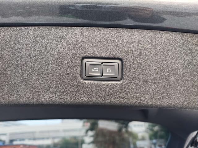 Audi Q8 2019 thumb 5