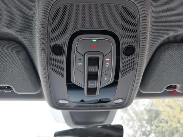 Audi Q8 2019 thumb 11