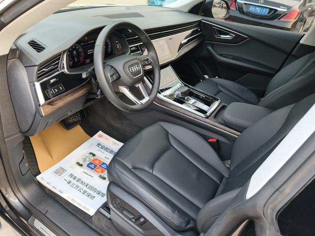 Audi Q8 2019 thumb 12