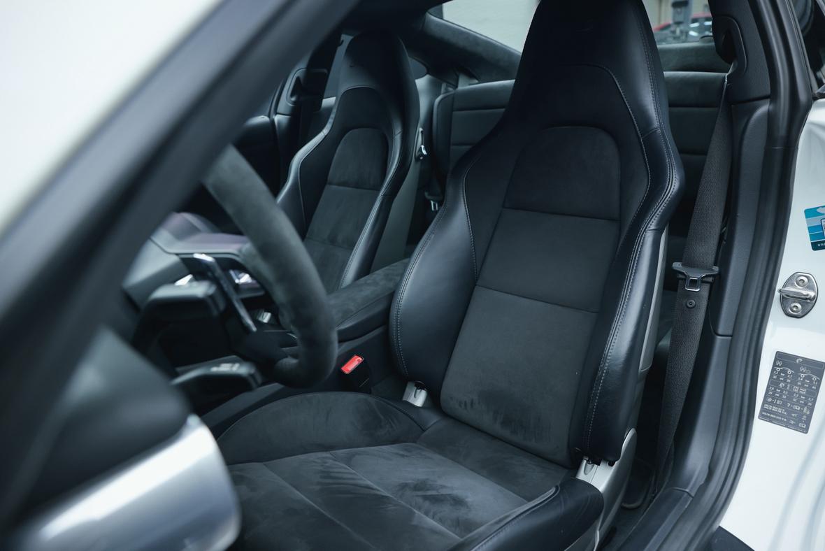 Porsche 911 2019 thumb 11