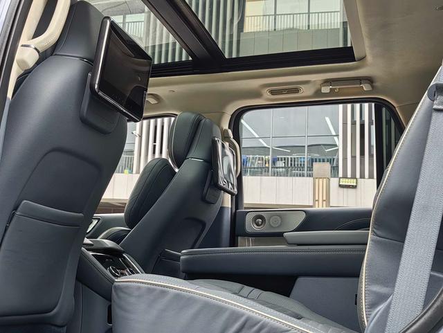 Lincoln Nautilus 2020 thumb 7