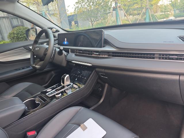 Chery Tiggo 8 2022 thumb 2