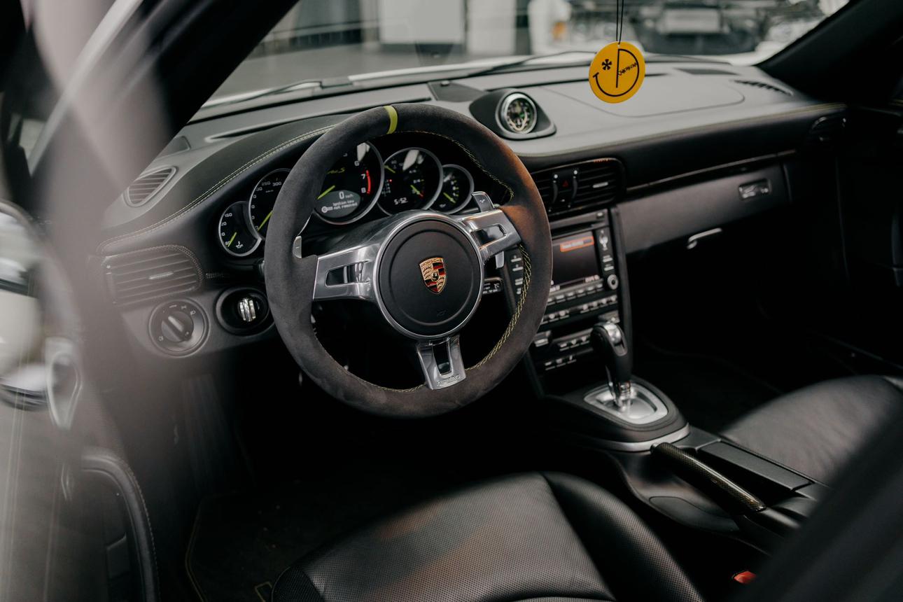 Porsche 911 2013 thumb 11