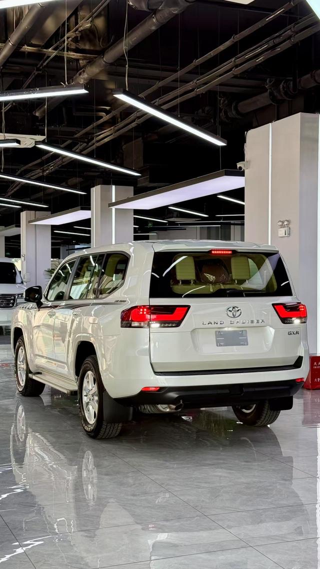Toyota Land Cruiser 2025 thumb 5