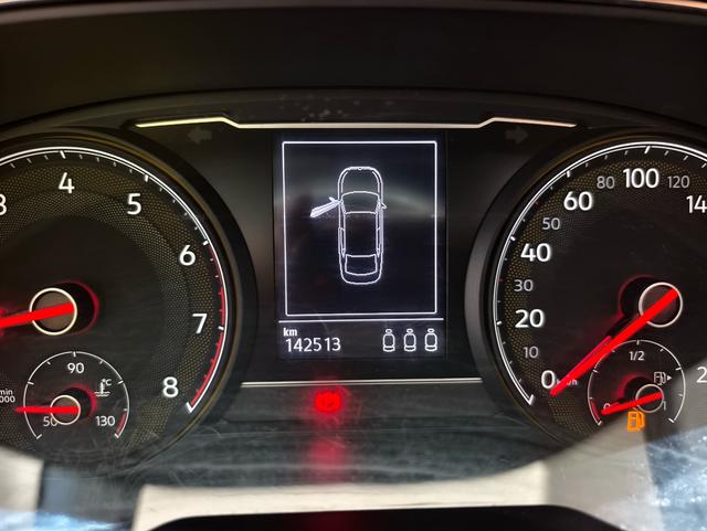 Volkswagen Passat 2021 thumb 5