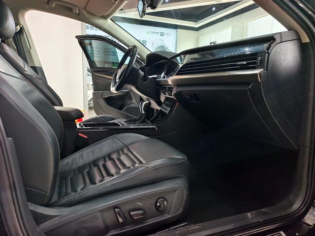 Volkswagen Passat 2021 thumb 11