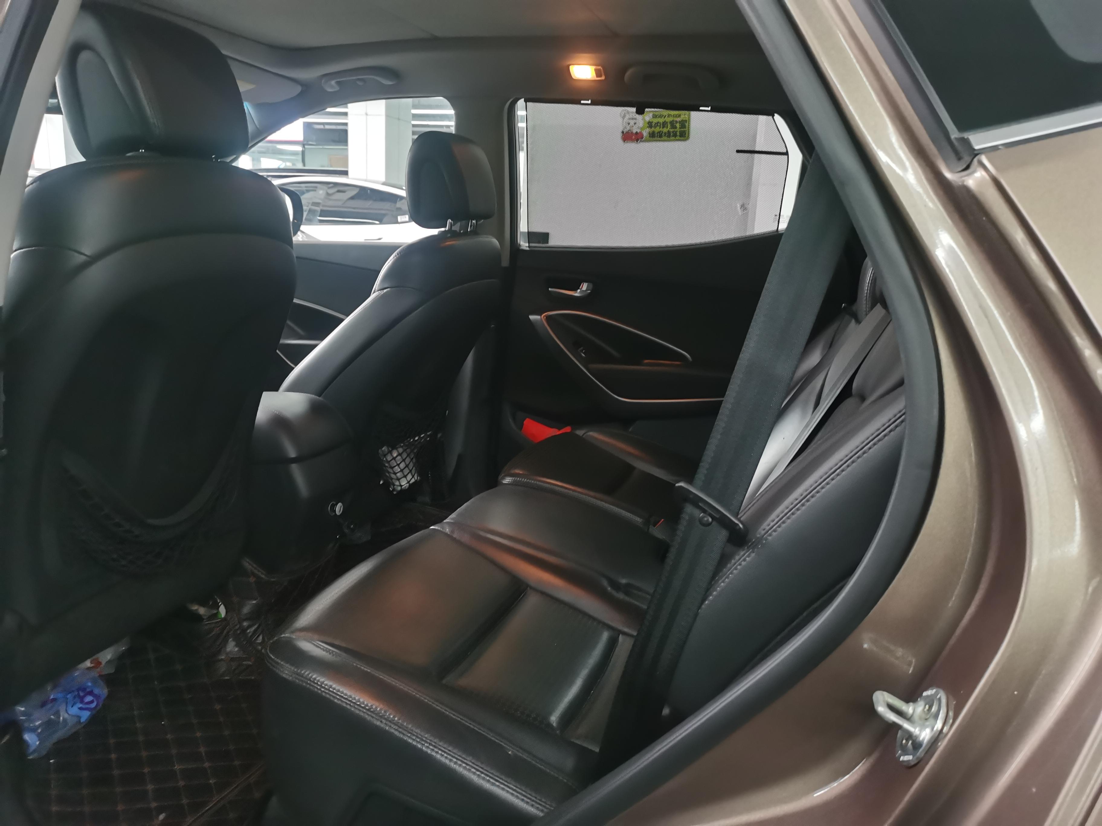 Hyundai Santa Fe 2013 thumb 7