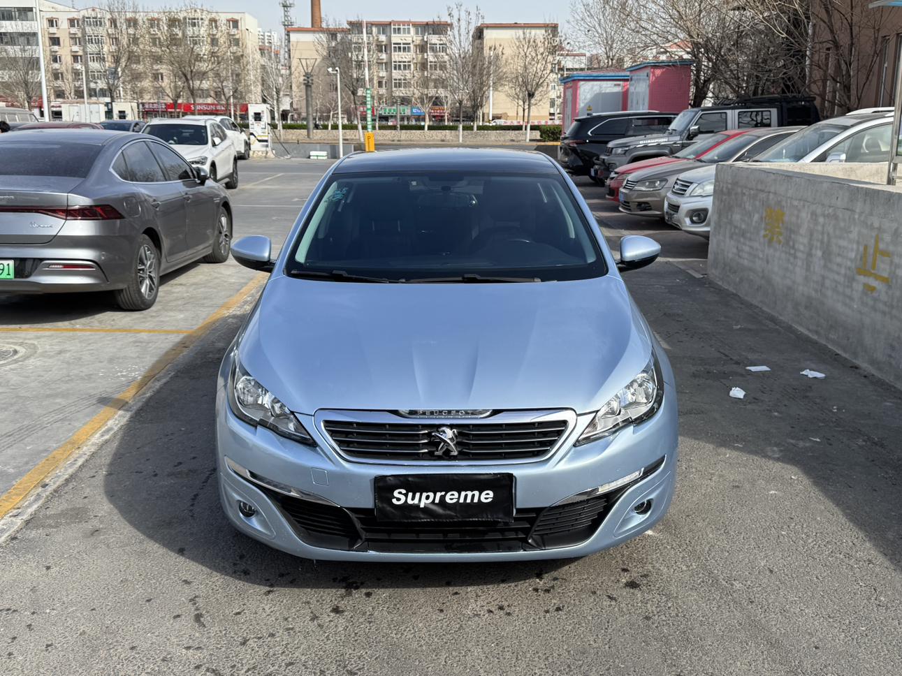Peugeot 308 2016 thumb 9
