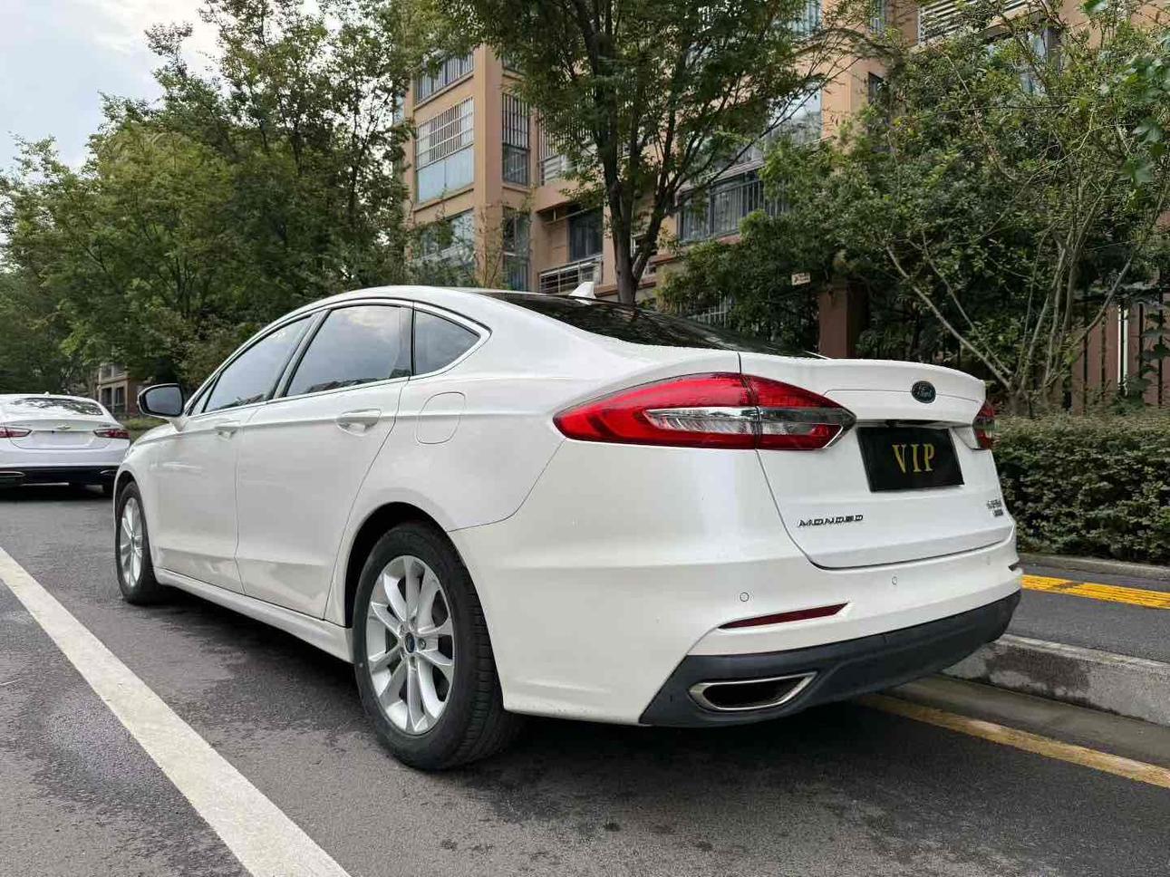 Ford Mondeo 2019 thumb 2