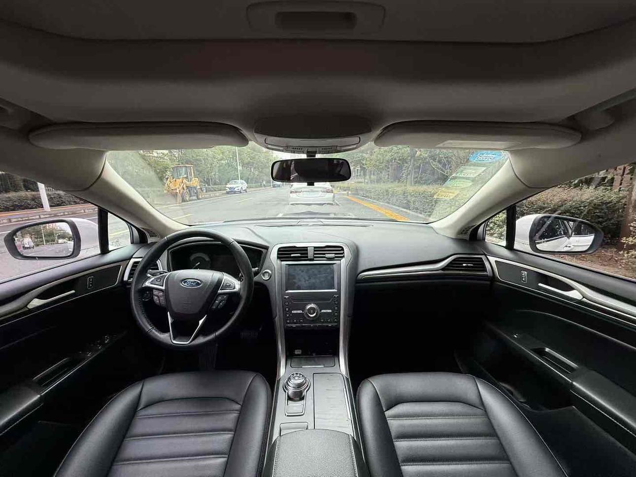 Ford Mondeo 2019 thumb 5