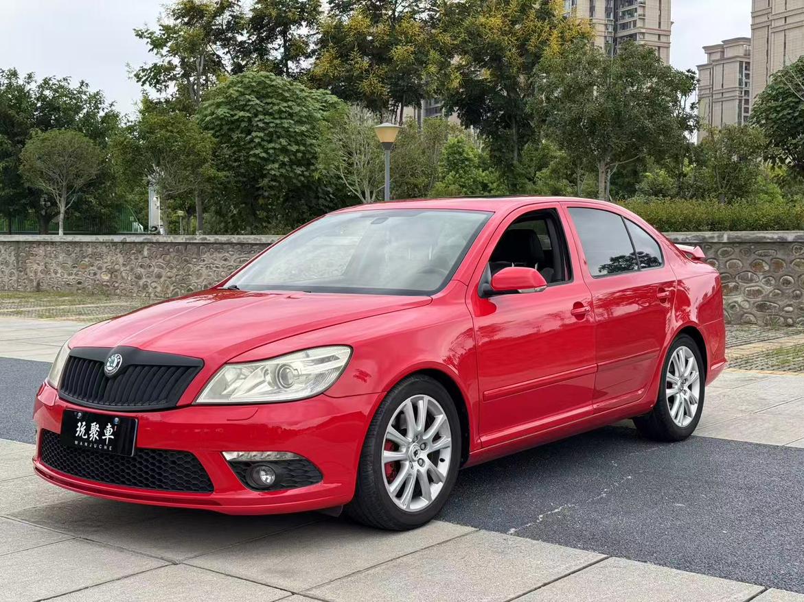 Skoda Octavia 2012 thumb 11