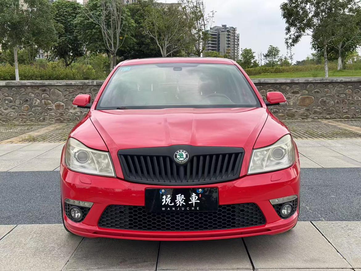 Skoda Octavia 2012 thumb 12