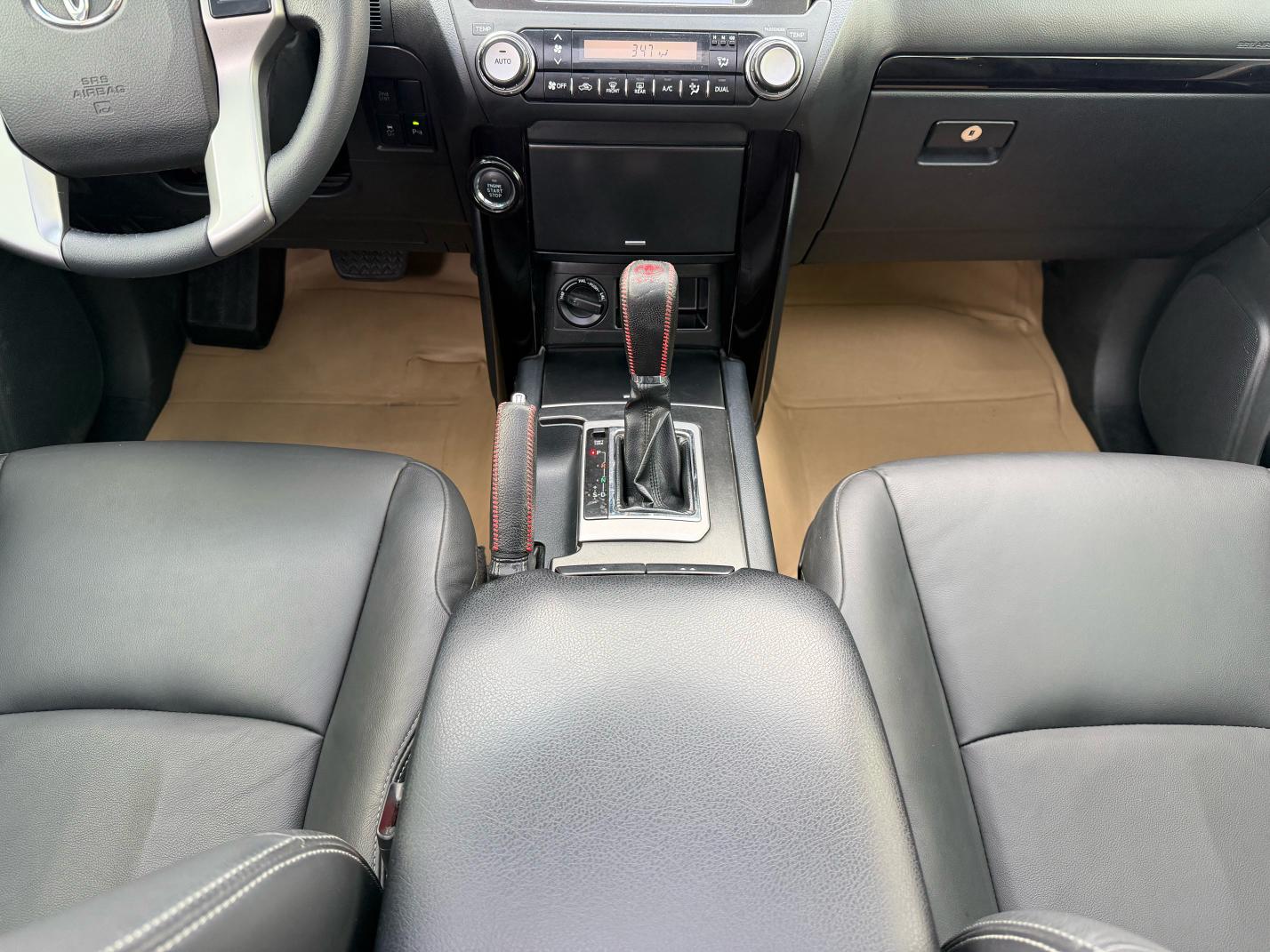 Toyota Land Cruiser Prado 2017 thumb 6