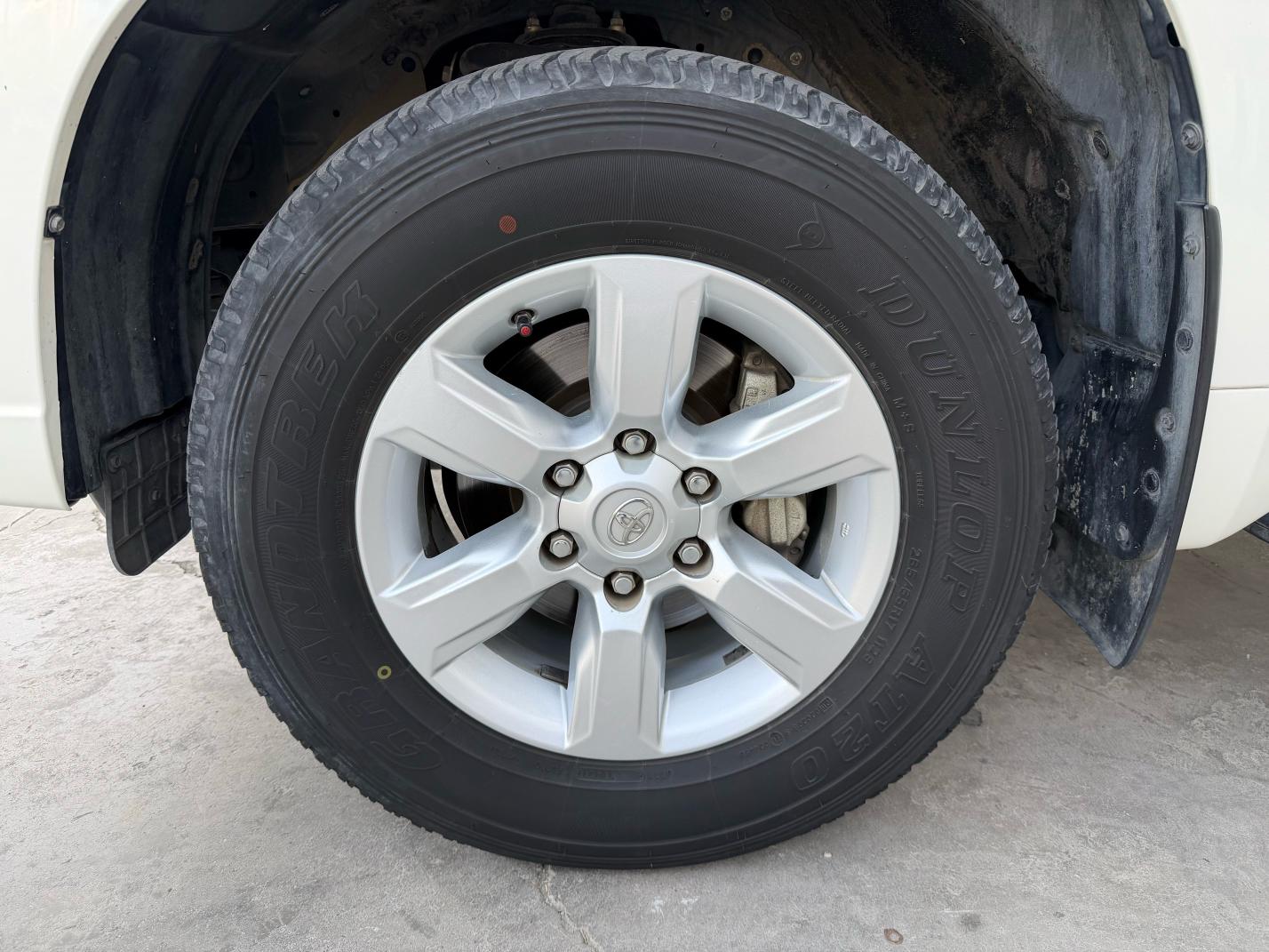 Toyota Land Cruiser Prado 2017 thumb 8