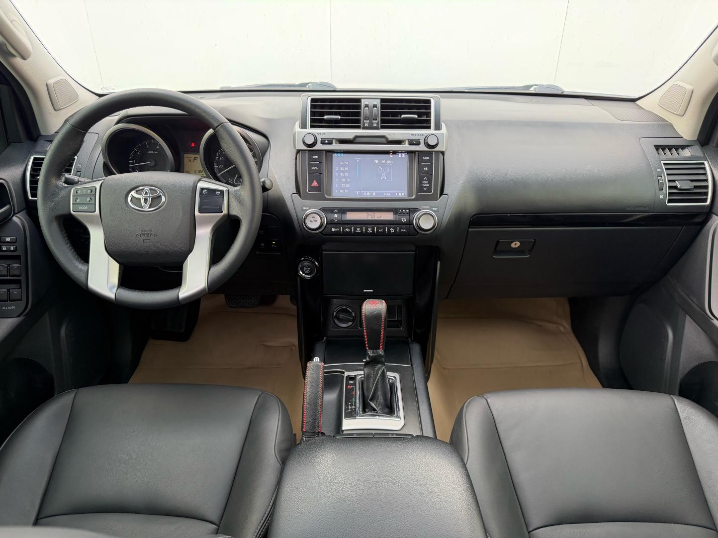 Toyota Land Cruiser Prado 2017 thumb 10
