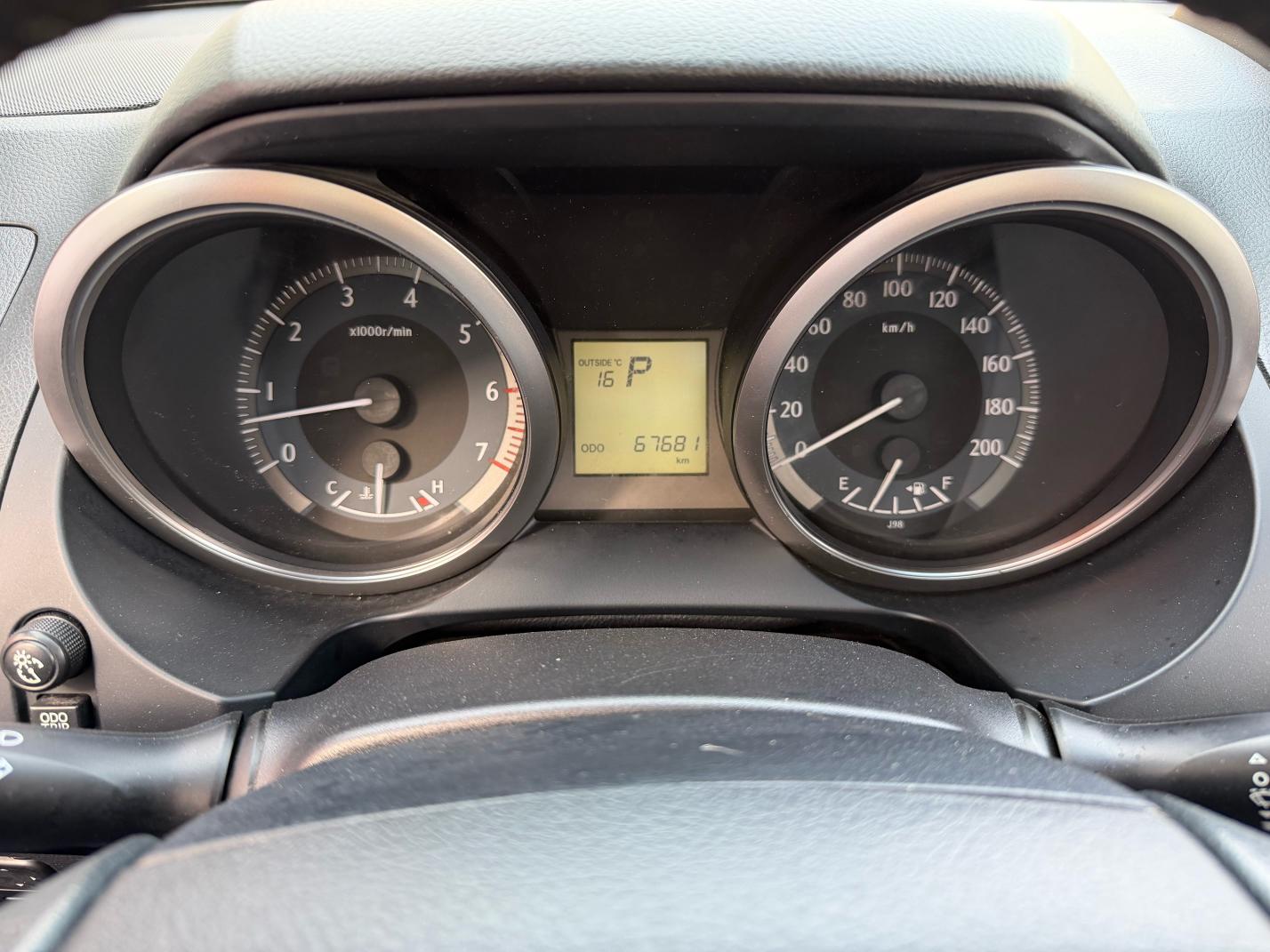 Toyota Land Cruiser Prado 2017 thumb 12