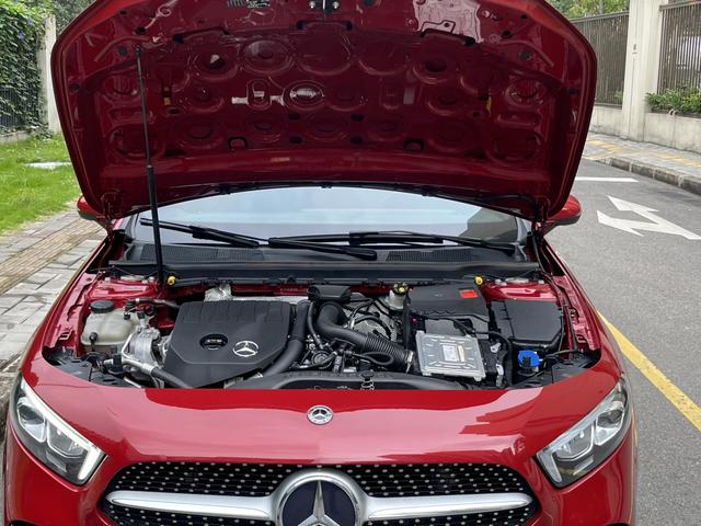 Mercedes-Benz A-Class 2020 thumb 9
