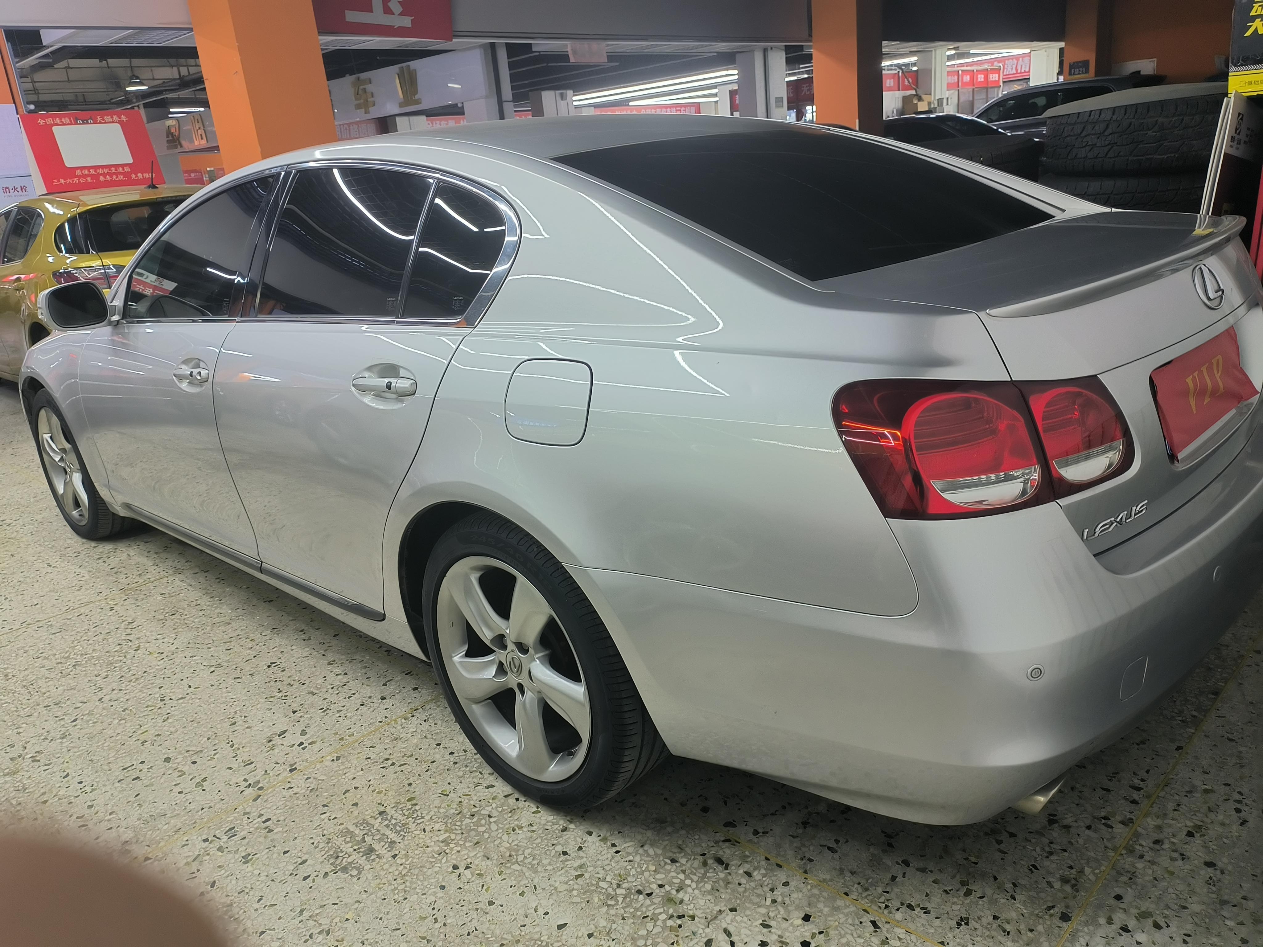 Lexus GS 2009 thumb 2